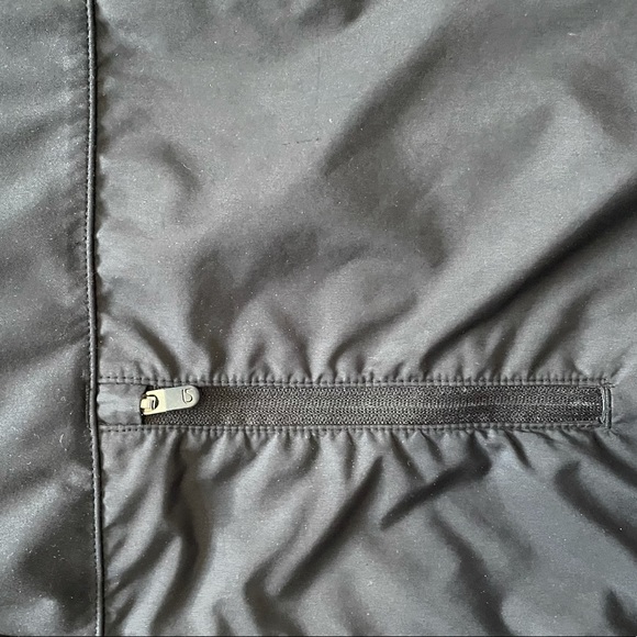Black Medium Rain Coat GapFit with Pockets - Picture 7 of 8